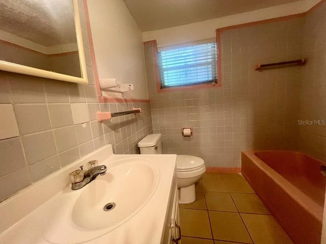 5011 N 39TH STREET, Tampa, FL 33610