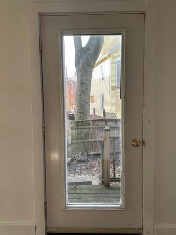 65 Howard Street 1, Cambridge, MA 02139