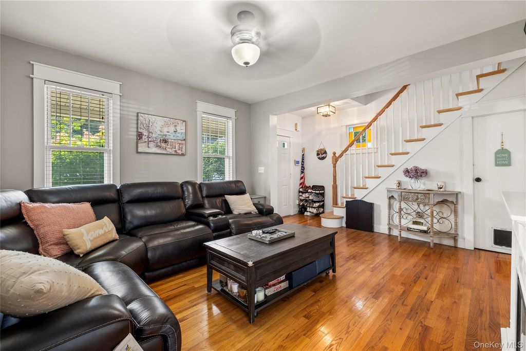 1967 Oakland Avenue, Wantagh, NY 11793 — photo 2