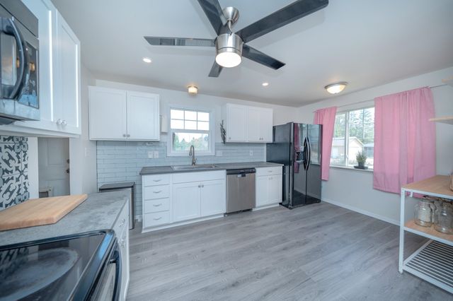 512 S Thierman Rd, Spokane Valley, WA 99212