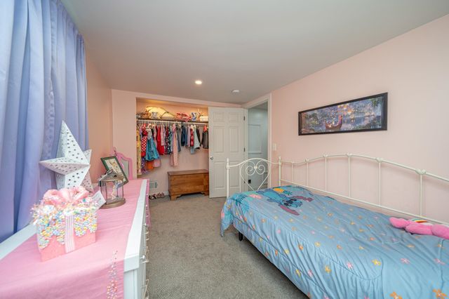 512 S Thierman Rd, Spokane Valley, WA 99212