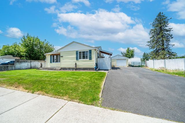 512 S Thierman Rd, Spokane Valley, WA 99212