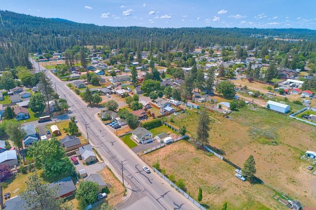 512 S Thierman Rd, Spokane Valley, WA 99212