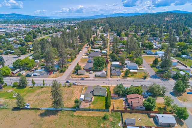 512 S Thierman Rd, Spokane Valley, WA 99212