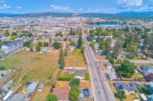 512 S Thierman Rd, Spokane Valley, WA 99212