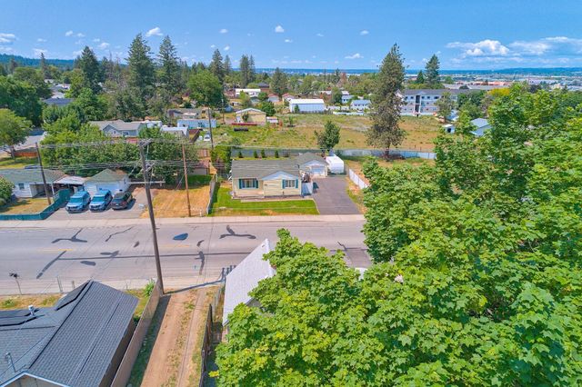 512 S Thierman Rd, Spokane Valley, WA 99212