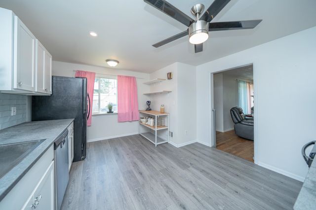 512 S Thierman Rd, Spokane Valley, WA 99212