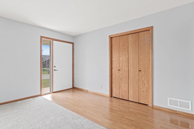 3745 121st Lane NW, Coon Rapids, MN 55433