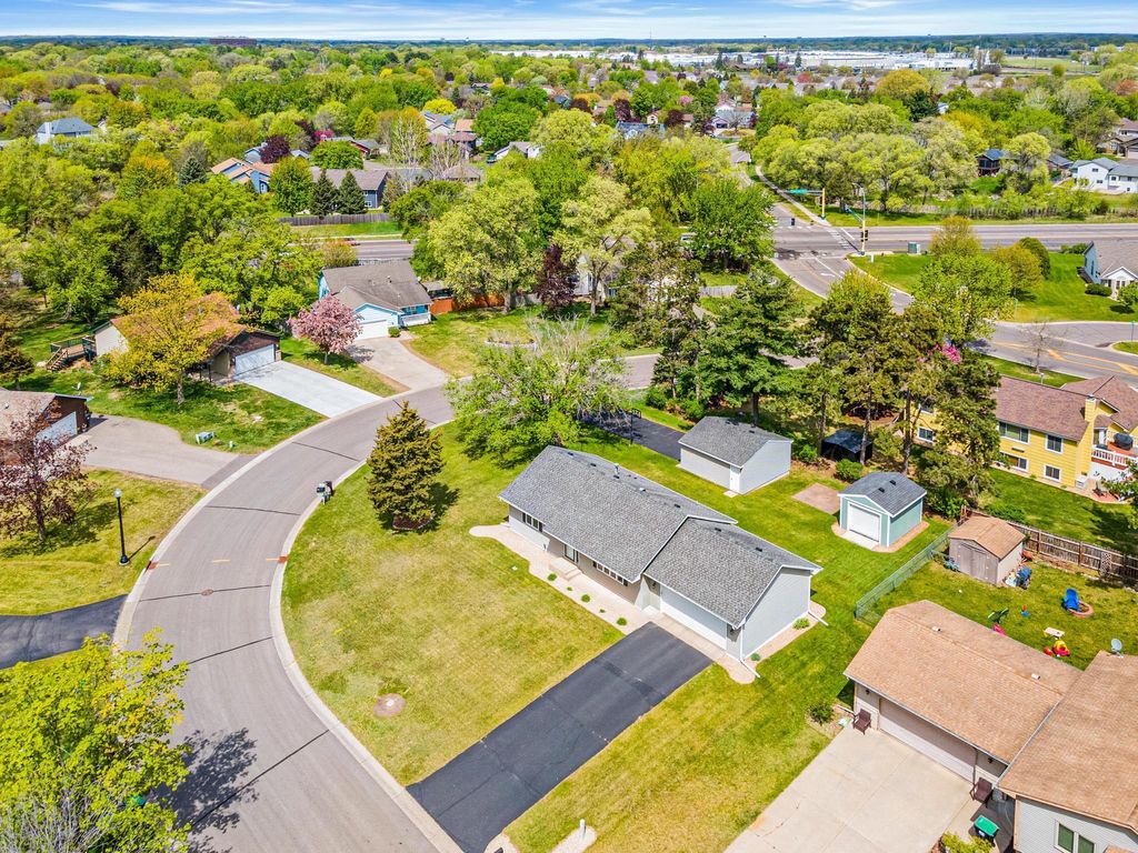 3745 121st Lane NW, Coon Rapids, MN 55433