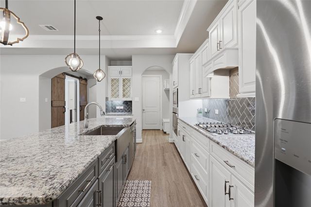 5757 Lakeside Villas Court, Conroe, TX 77304