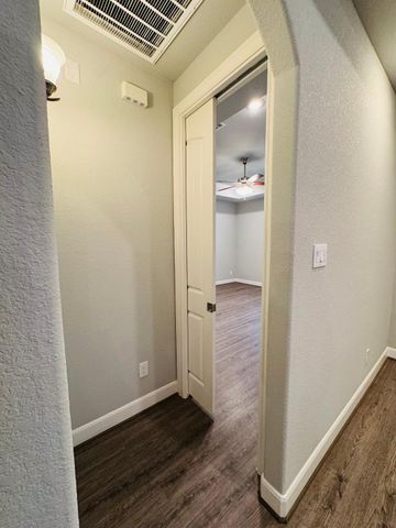 5757 Lakeside Villas Court, Conroe, TX 77304