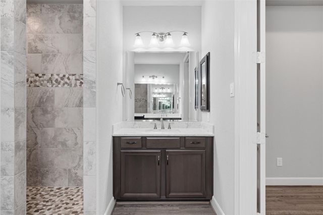 5757 Lakeside Villas Court, Conroe, TX 77304