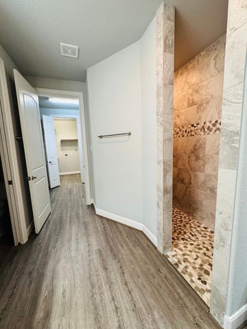 5757 Lakeside Villas Court, Conroe, TX 77304
