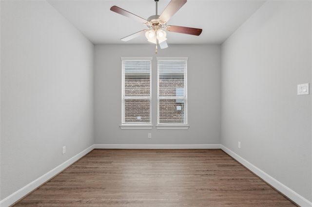 5757 Lakeside Villas Court, Conroe, TX 77304