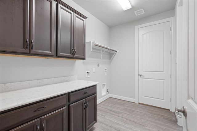 5757 Lakeside Villas Court, Conroe, TX 77304