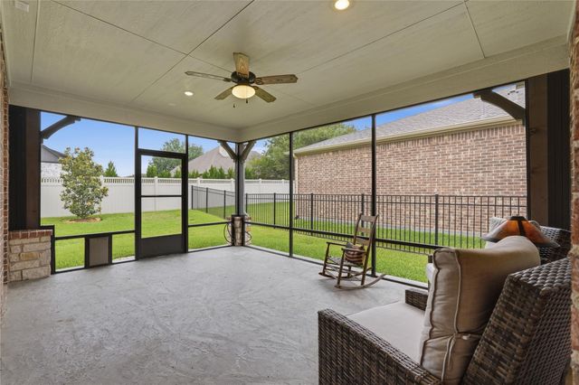 5757 Lakeside Villas Court, Conroe, TX 77304
