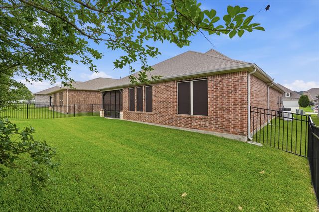 5757 Lakeside Villas Court, Conroe, TX 77304