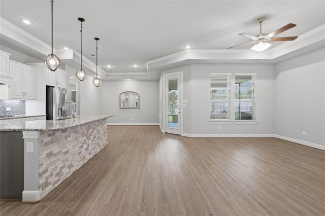 5757 Lakeside Villas Court, Conroe, TX 77304