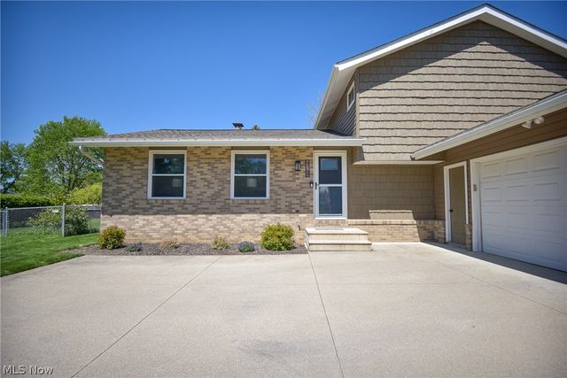 4749 Wolff Drive, Brunswick, OH 44212