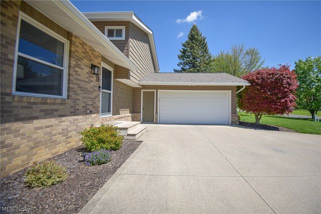 4749 Wolff Drive, Brunswick, OH 44212