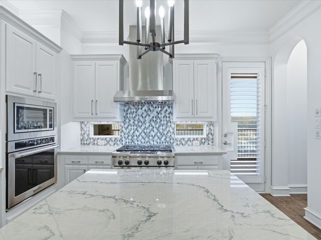 163 Summit Avenue, Southlake, TX 76092