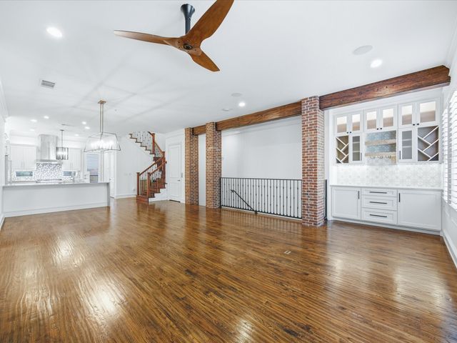 163 Summit Avenue, Southlake, TX 76092