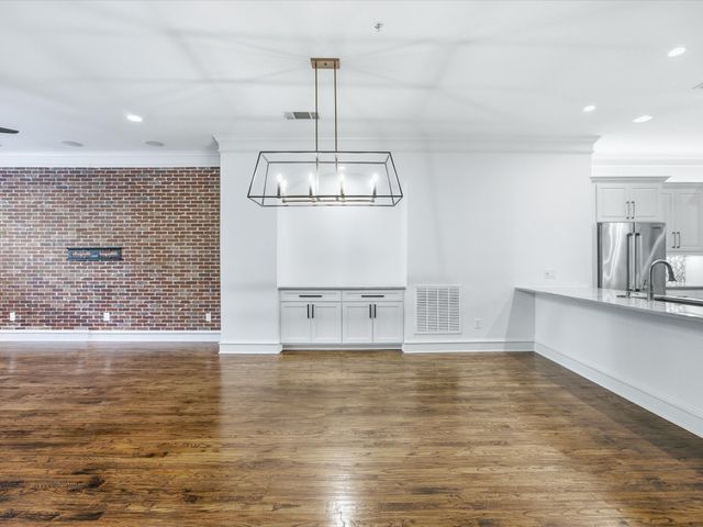 163 Summit Avenue, Southlake, TX 76092