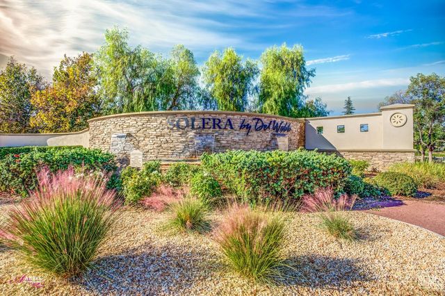 13802 Summit Village Road, Bakersfield, CA 93306