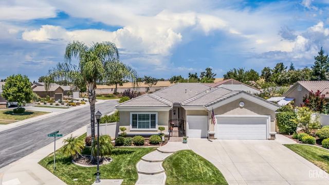 13802 Summit Village Road, Bakersfield, CA 93306