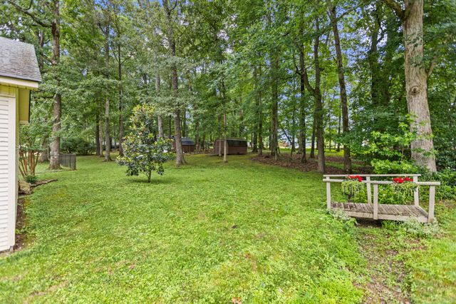 112 Hamilton Ln, Tullahoma, TN 37388