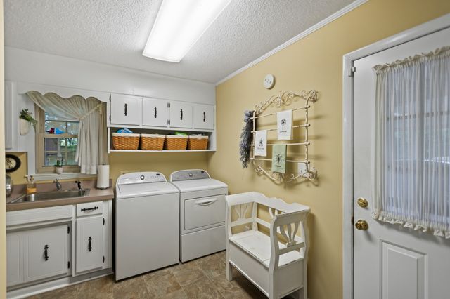 112 Hamilton Ln, Tullahoma, TN 37388