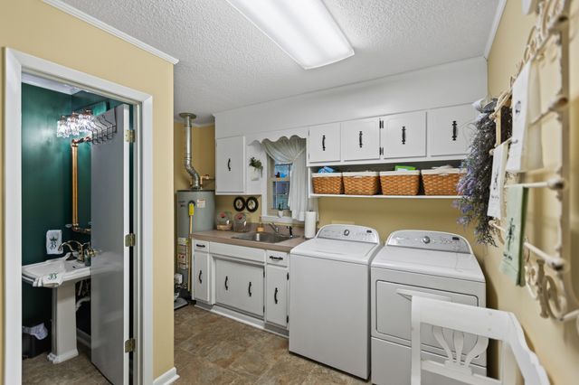 112 Hamilton Ln, Tullahoma, TN 37388