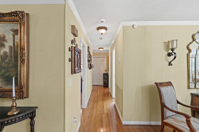 112 Hamilton Ln, Tullahoma, TN 37388