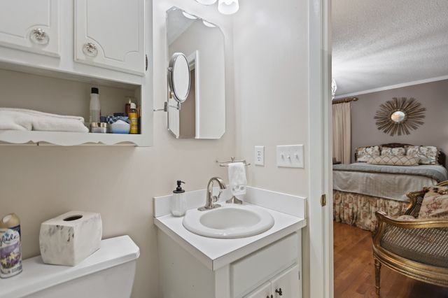 112 Hamilton Ln, Tullahoma, TN 37388