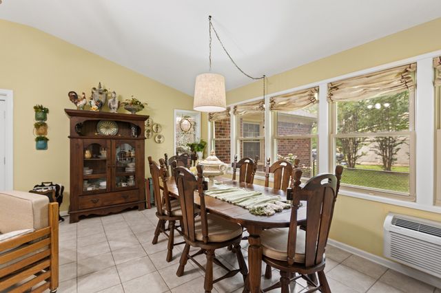 112 Hamilton Ln, Tullahoma, TN 37388