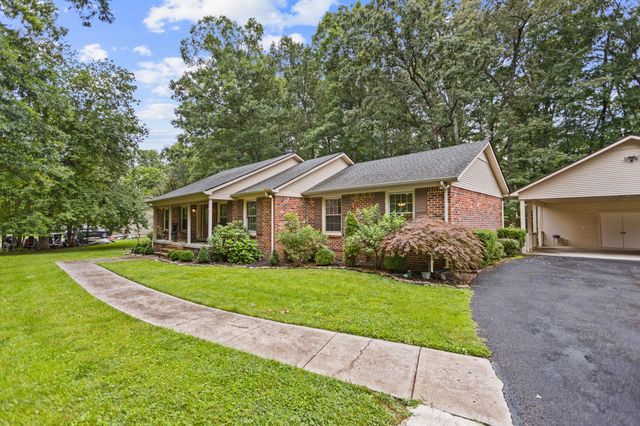 112 Hamilton Ln, Tullahoma, TN 37388