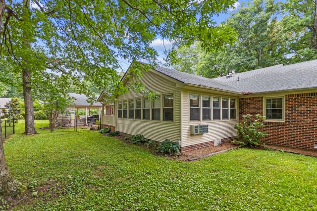 112 Hamilton Ln, Tullahoma, TN 37388