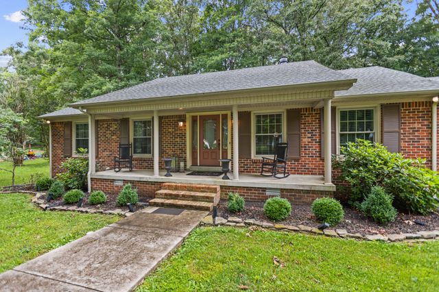 112 Hamilton Ln, Tullahoma, TN 37388