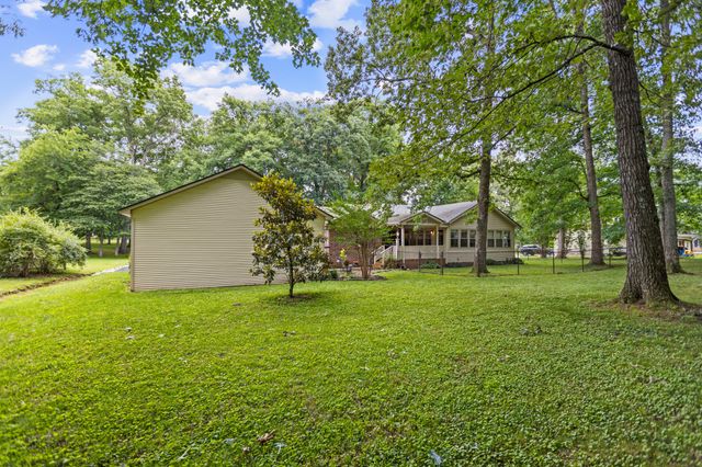 112 Hamilton Ln, Tullahoma, TN 37388