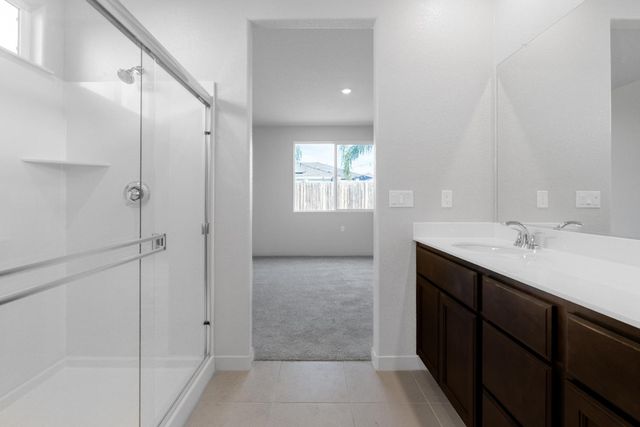 4735 Ariel St, Keyes, CA 95328