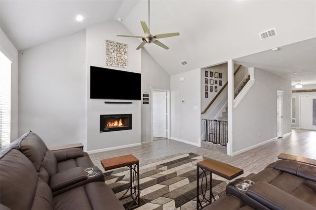 6725 Aster Drive, Venus, TX 76084