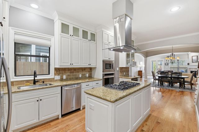 1020 W 22nd Street B, Houston, TX 77008