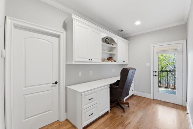 1020 W 22nd Street B, Houston, TX 77008