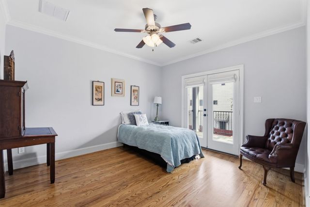 1020 W 22nd Street B, Houston, TX 77008