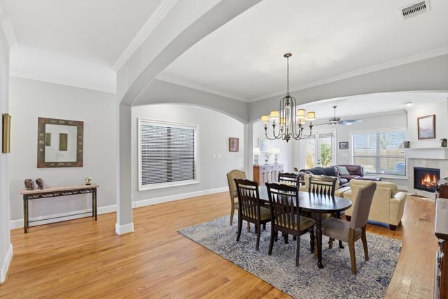 1020 W 22nd Street B, Houston, TX 77008