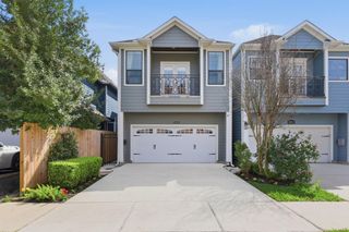 1020 W 22nd Street B, Houston, TX 77008