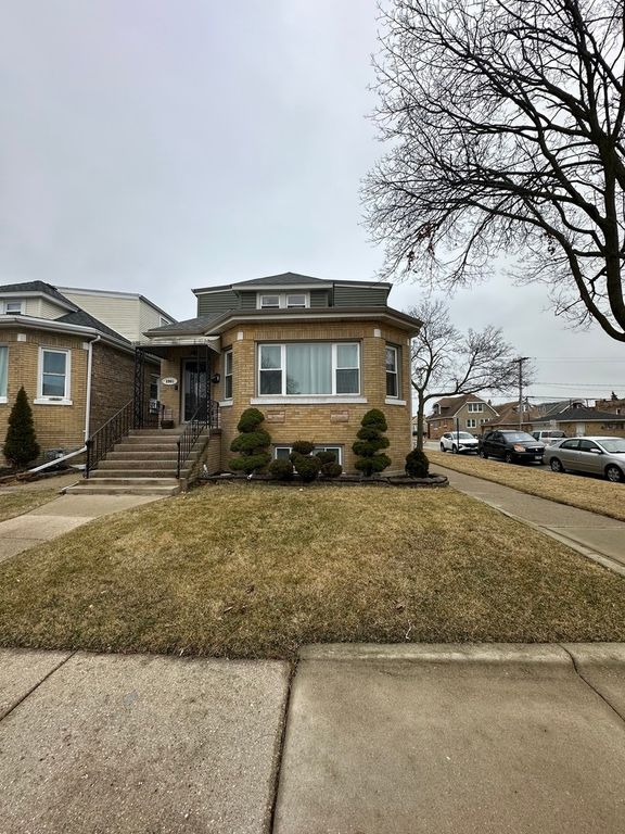 2901 N 75th Avenue, Elmwood Park, IL 60707