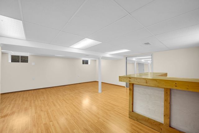 7520 W Carmen Avenue, Harwood Heights, IL 60706