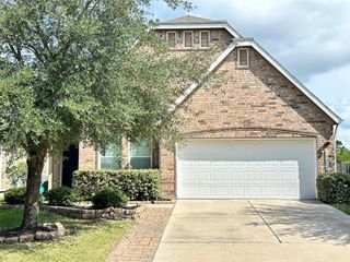10210 Larkmist Lane, Tomball, TX 77375