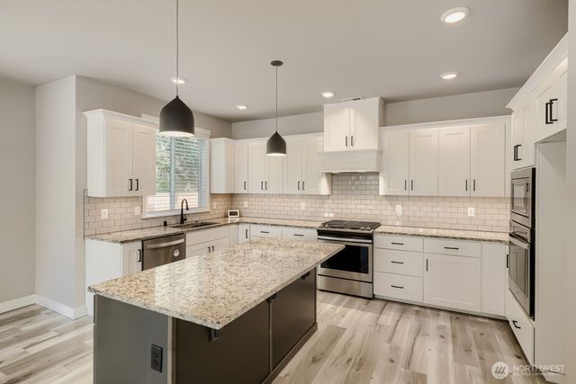 6801 165th Street Ct E, Puyallup, WA 98375